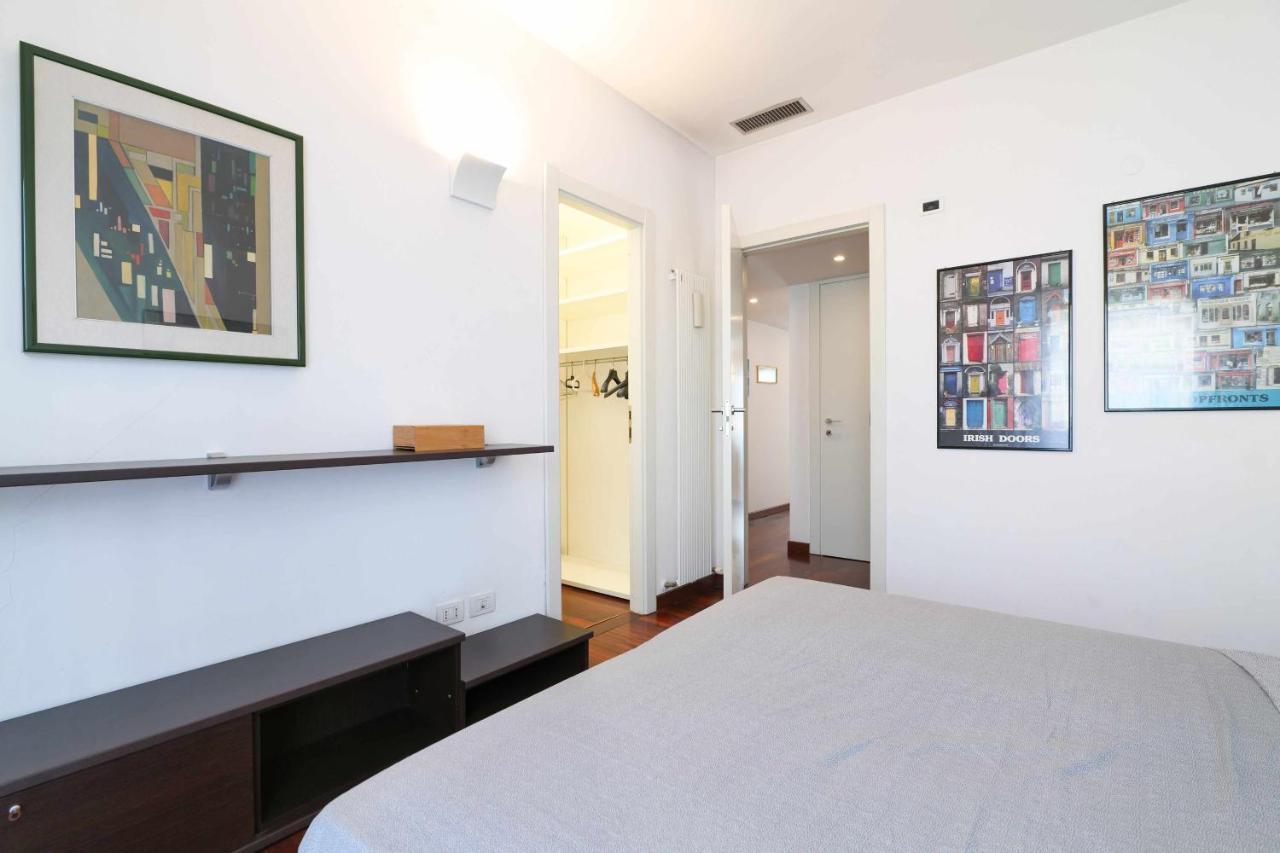 Apartment Npa20 Luxury Large In Navigli District Mailand